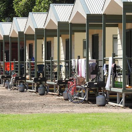 Victoria Lake Holiday Park Shepparton Exterior photo