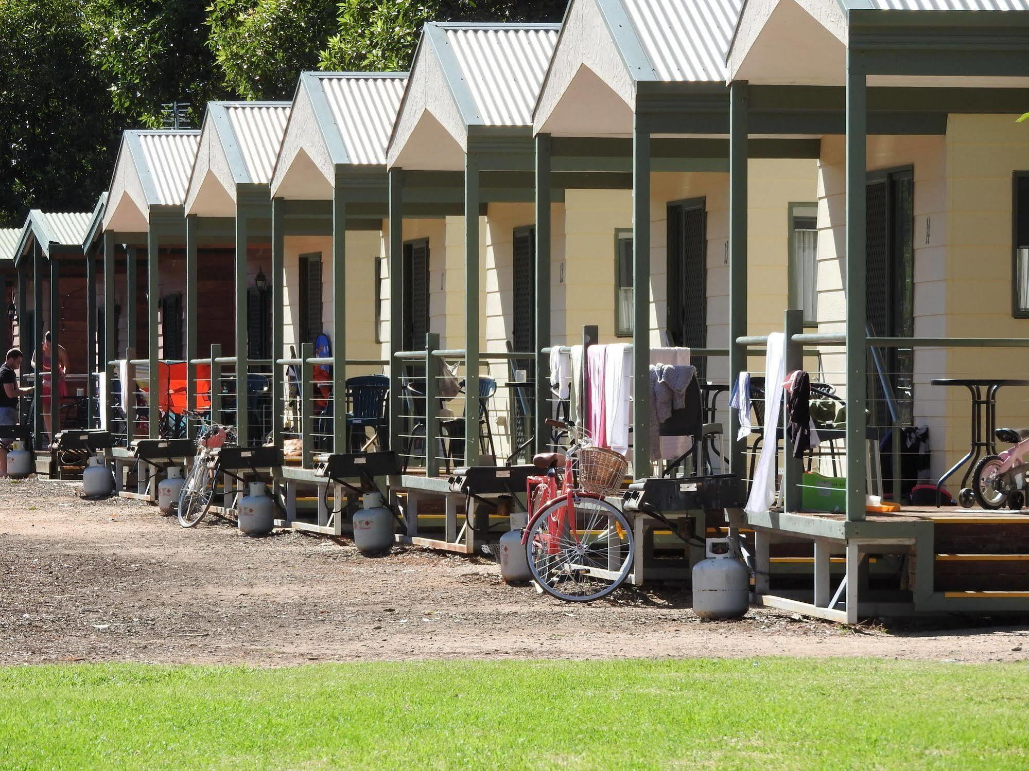 Victoria Lake Holiday Park Shepparton Exterior photo
